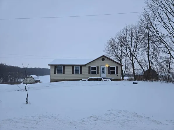 704 N Littlefield Rd, Weidman, MI 48893