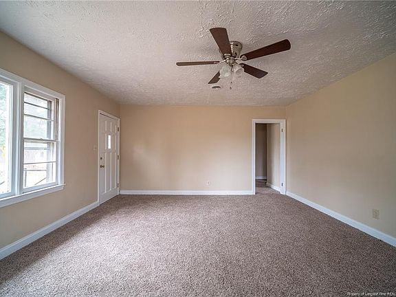 2nd image of 810 Griffin St