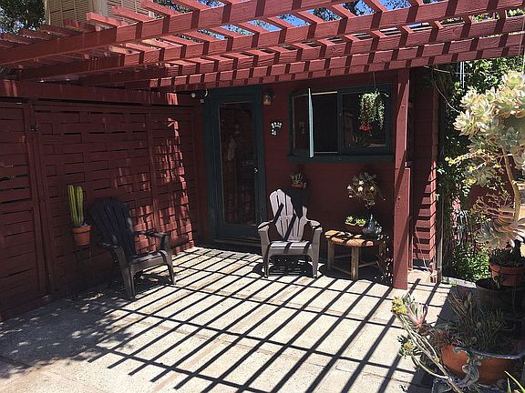 5th image of 118 El Gaucho Ln