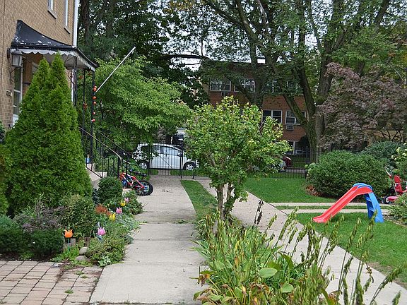 2nd image of 4626 N Paulina St