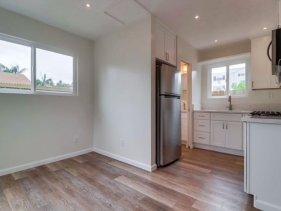 2nd image of 4449 44th St