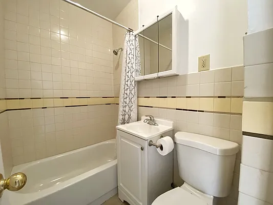 Rented by Ideal Properties Group | media 17