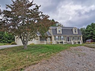 8 Summerfield Rd, Walpole, MA 02081