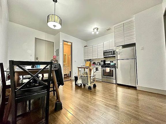2nd image of 771 Saint Johns Pl #2B