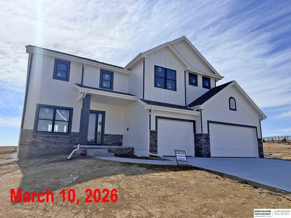 16009 Abigail St, Bennington, NE 68007