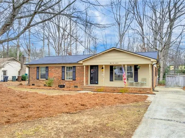 5418 Ropley Dr, Greensboro, NC 27455