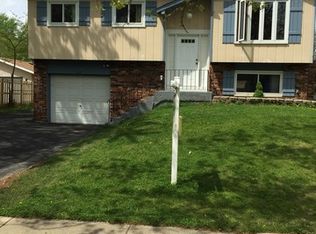 145 N Ashbury Ave, Bolingbrook, IL