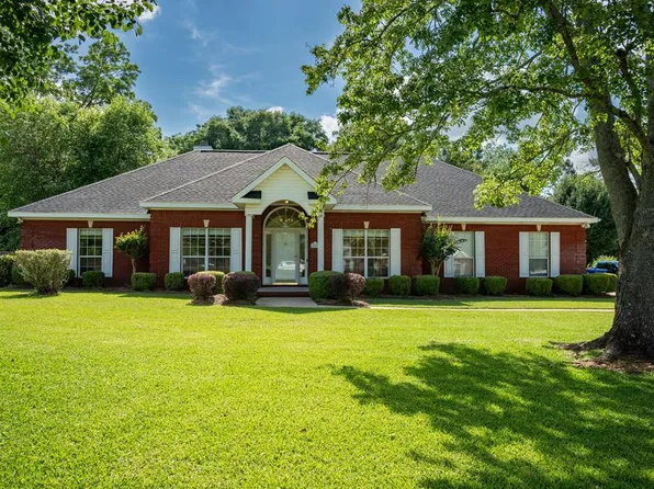 401 Dunleith Blvd, Dothan, AL 36303