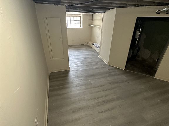 3rd image of 4758 Marple St #1