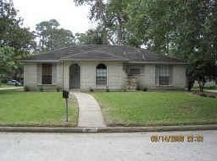 2766 Foliage Green Dr, Kingwood, TX 77339
