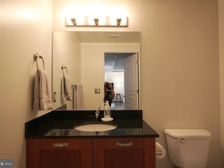 2451 Midtown Ave #305 — Photo 13