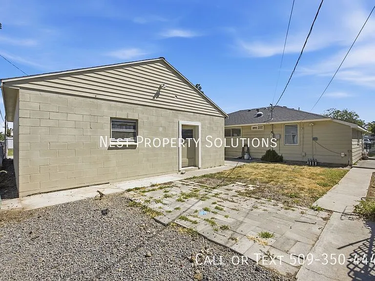 171 G St SE — Photo 26