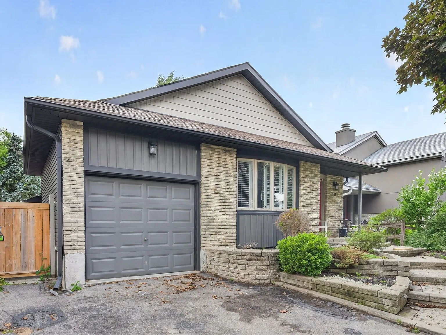 2 bed, $2,100 — Photo 2
