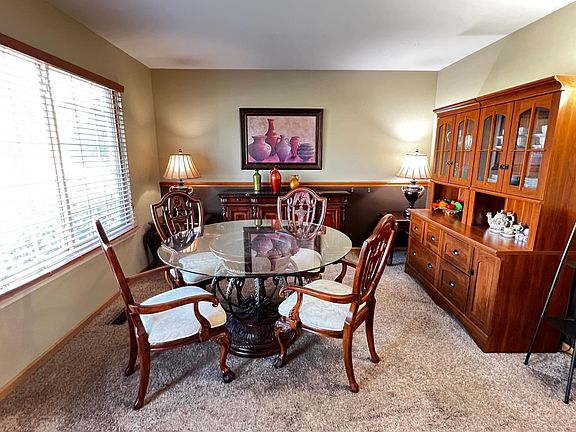 3rd image of 2428 Mayfield Dr