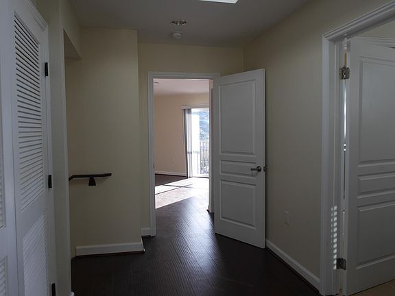 5th image of 10206 Mountair Ave #103
