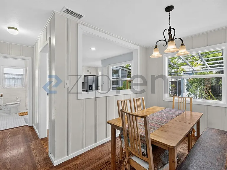 2039 Montecito Ave — Photo 11