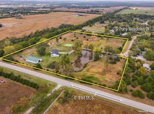 14 Pony Meadows Dr, Wichita, KS 67232