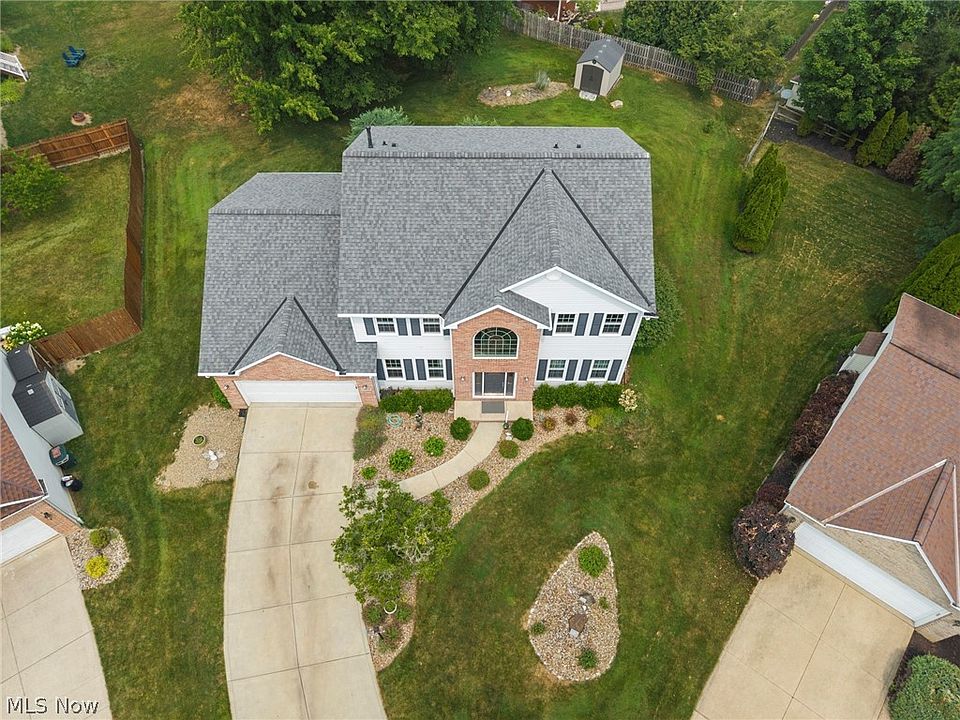 1st image of 17118 Woodlawn Ct