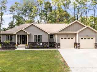 737 Enos Rd, Seymour, IN 47274