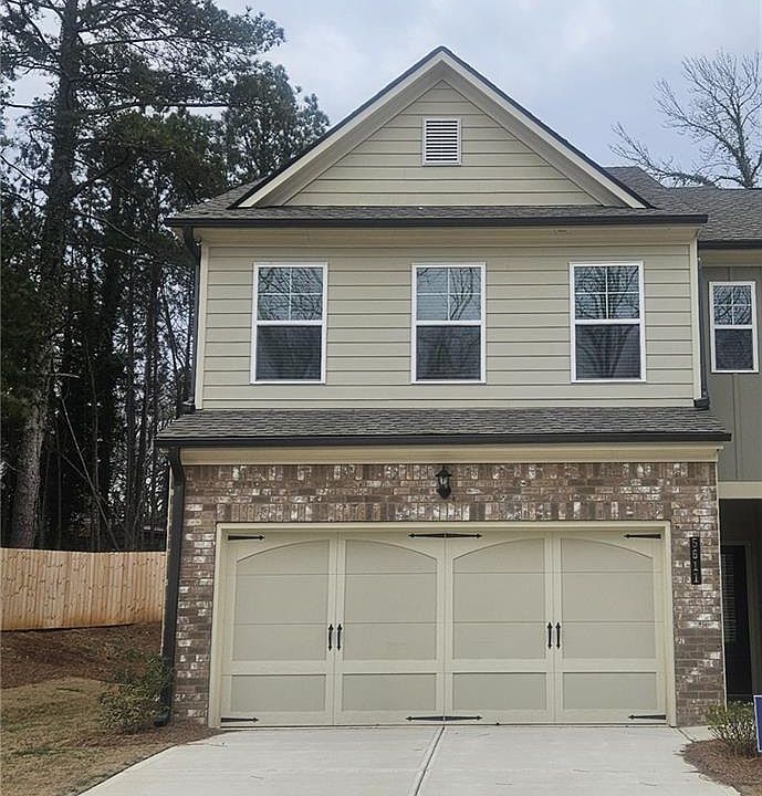 1st image of 5611 Chickory Dr