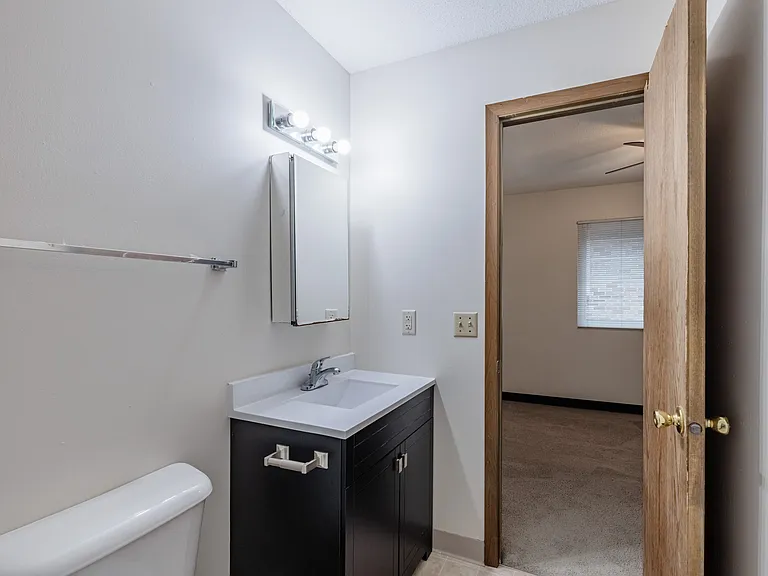 1114 G St #6 — Photo 14