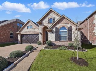 809 River Birch Ct, Euless, TX 76039