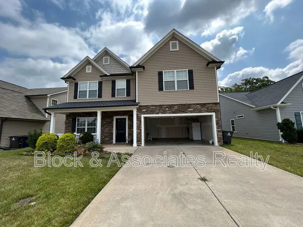 1464 Land Grove Dr, Kernersville, NC 27284