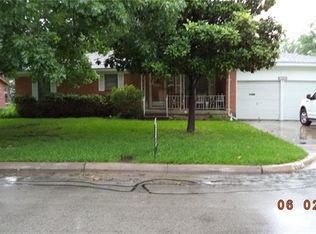 3325 Hedrick St, Fort Worth, TX 76111