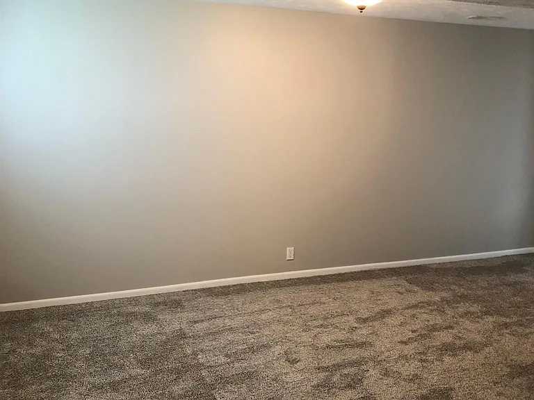 15501 Camden Ave — Photo 5