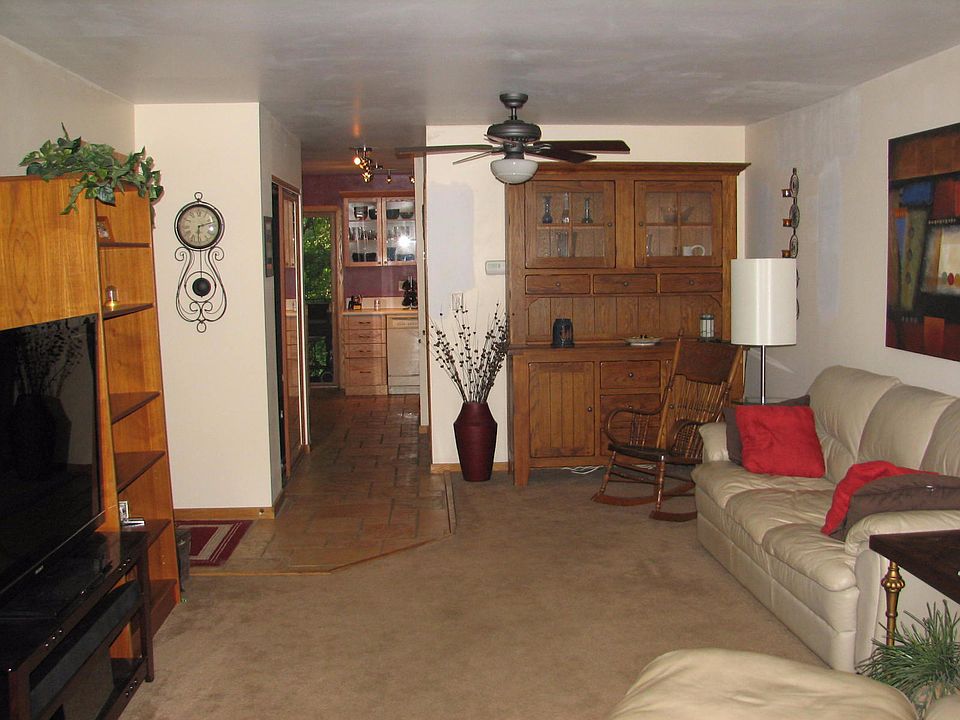 2nd image of 4815 5th Ave #2