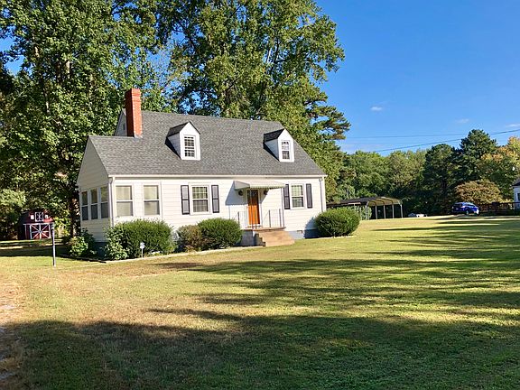 2nd image of 2809 Sandy Ln