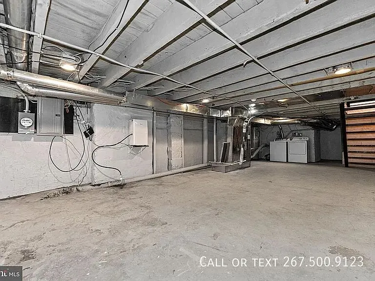 907 N 5th St — Photo 21