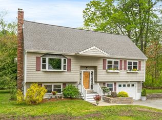 41 Sycamore Dr, Tewksbury, MA 01876