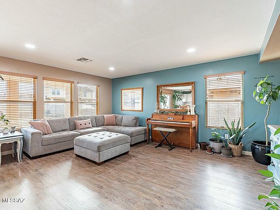 2nd image of 4813 W Calle Don Alfonso