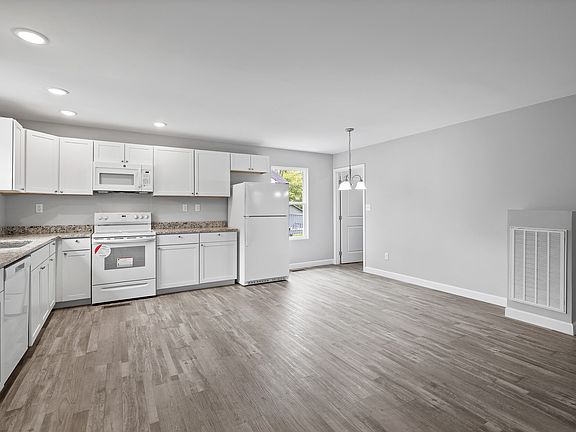 5th image of 4115 13th Ave
