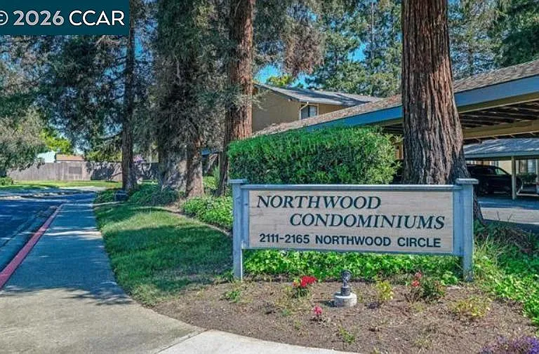 2144 Northwood Cir #H — Photo 2
