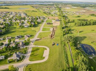 3118 Spruce Ct, Spirit Lake, IA 51360