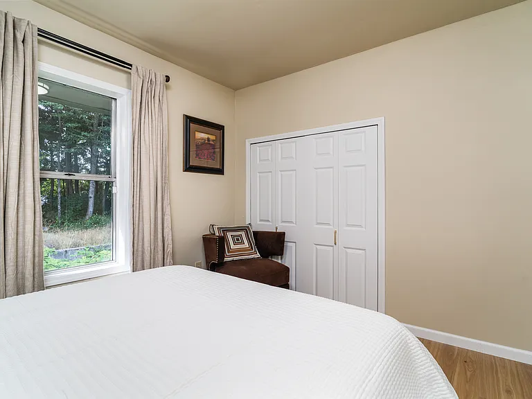 3601 Landau Ave NE — Photo 12