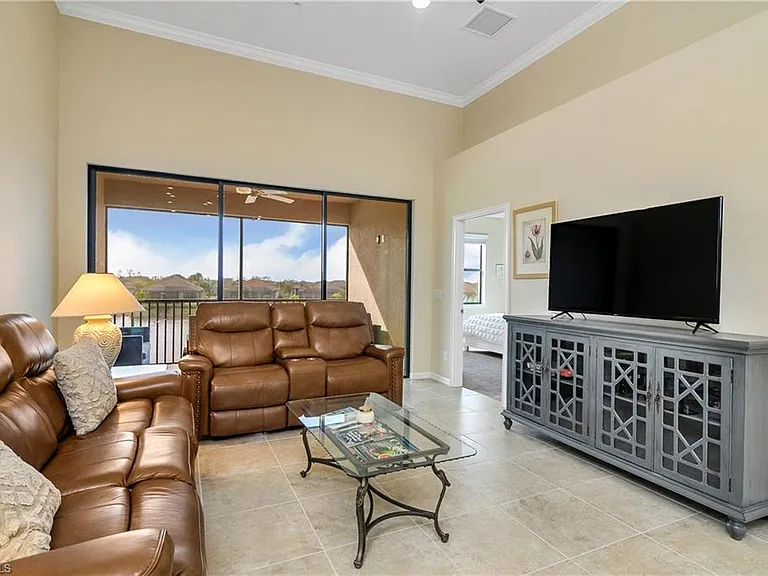 9440 Benvenuto Ct #3-204 — Photo 21