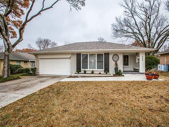 2nd image of 808 Dumont Dr