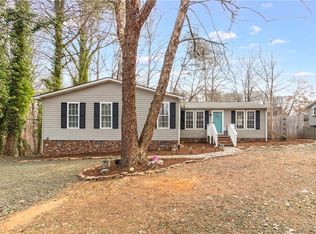 8275 Easley Rd, Walnut Cove, NC 27052