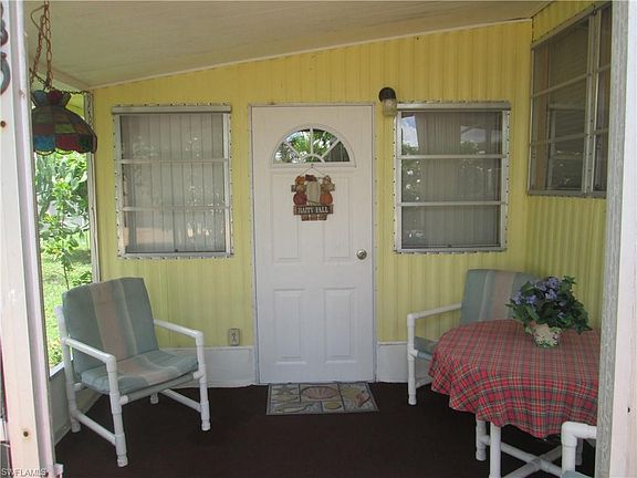 3rd image of 218 Lamplighter Ln