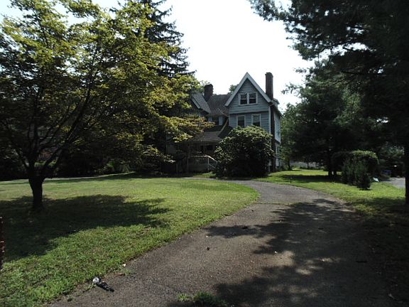 .95 Acres with Guest House 