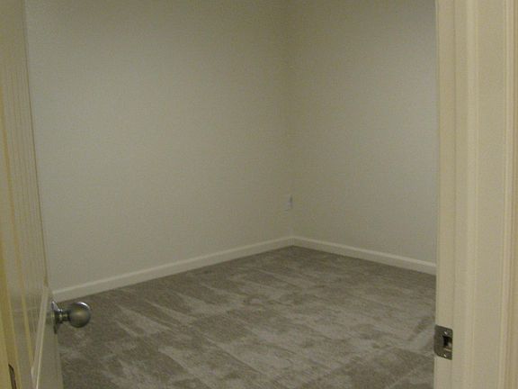 4th image of 12102 105th Avenue Ct E