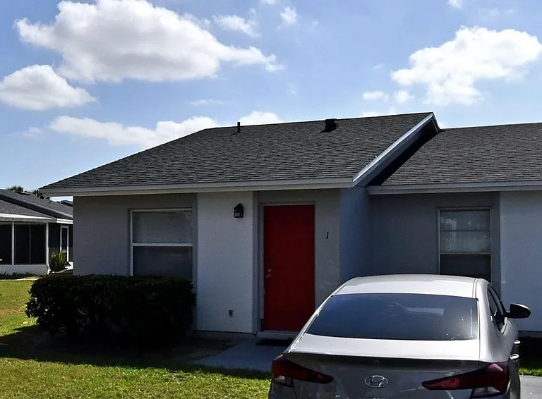 1 Lake Villa Way — Photo 1