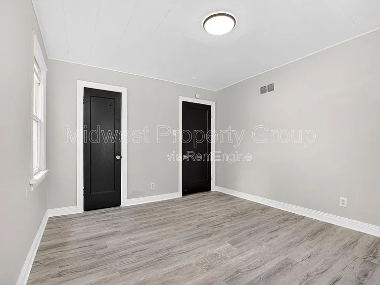 222 Henquin Dr — Photo 12