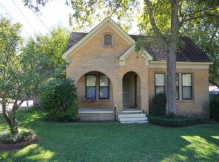 301 W Blair St, Mineola, TX 75773