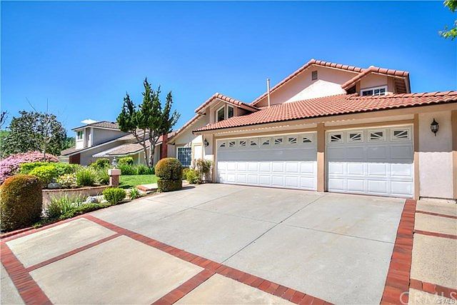 1st image of 1020 S Burlwood Dr