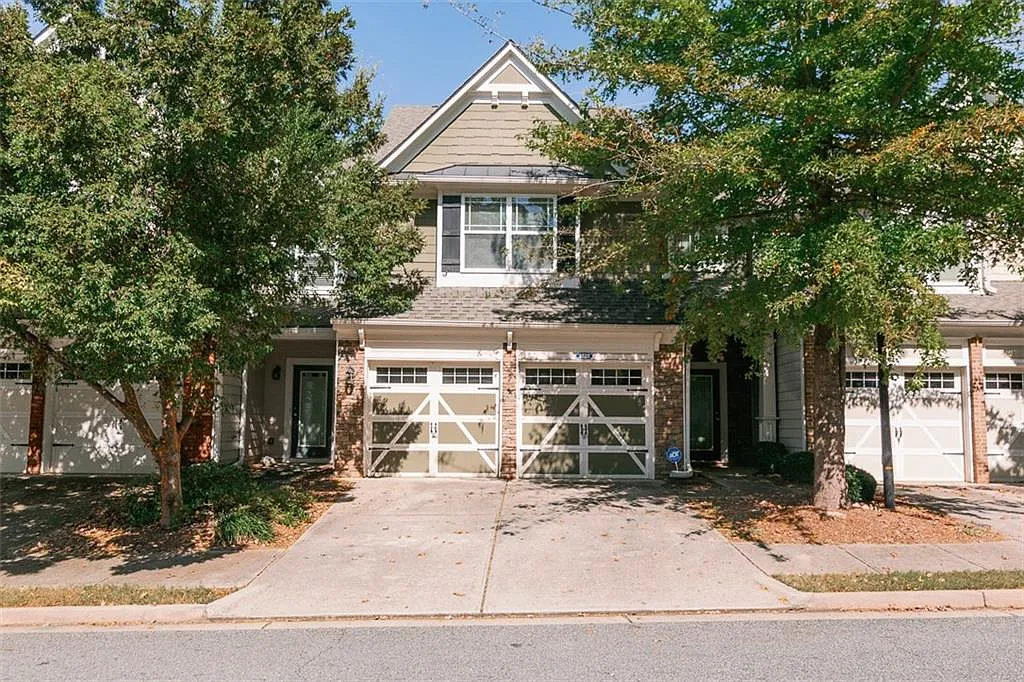 3528 Clear Creek Xing NW photo 1