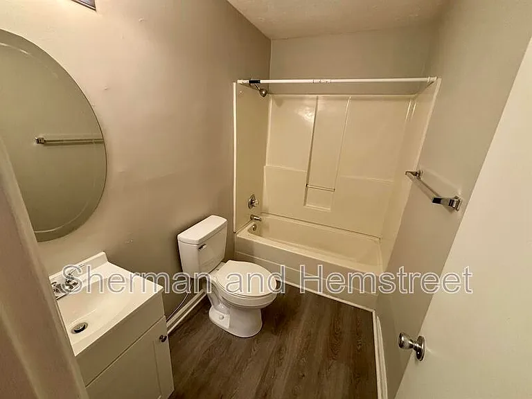 2738 Blount Ave #9 — Photo 14
